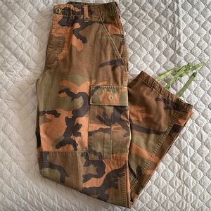 Urban Outfitters Urban Renewal Camo Cargo Pants Sz S